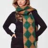 Chunky Scarf in Argyle Pattern in Green