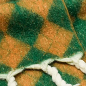 Chunky Scarf in Argyle Pattern in Green